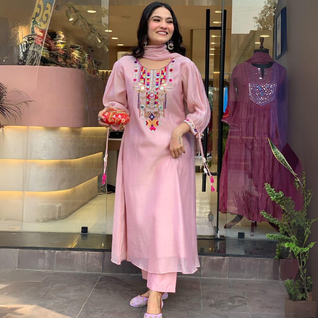 Graceful Pink Chanderi Silk Embroidered Suit Set with Organza Dupatta