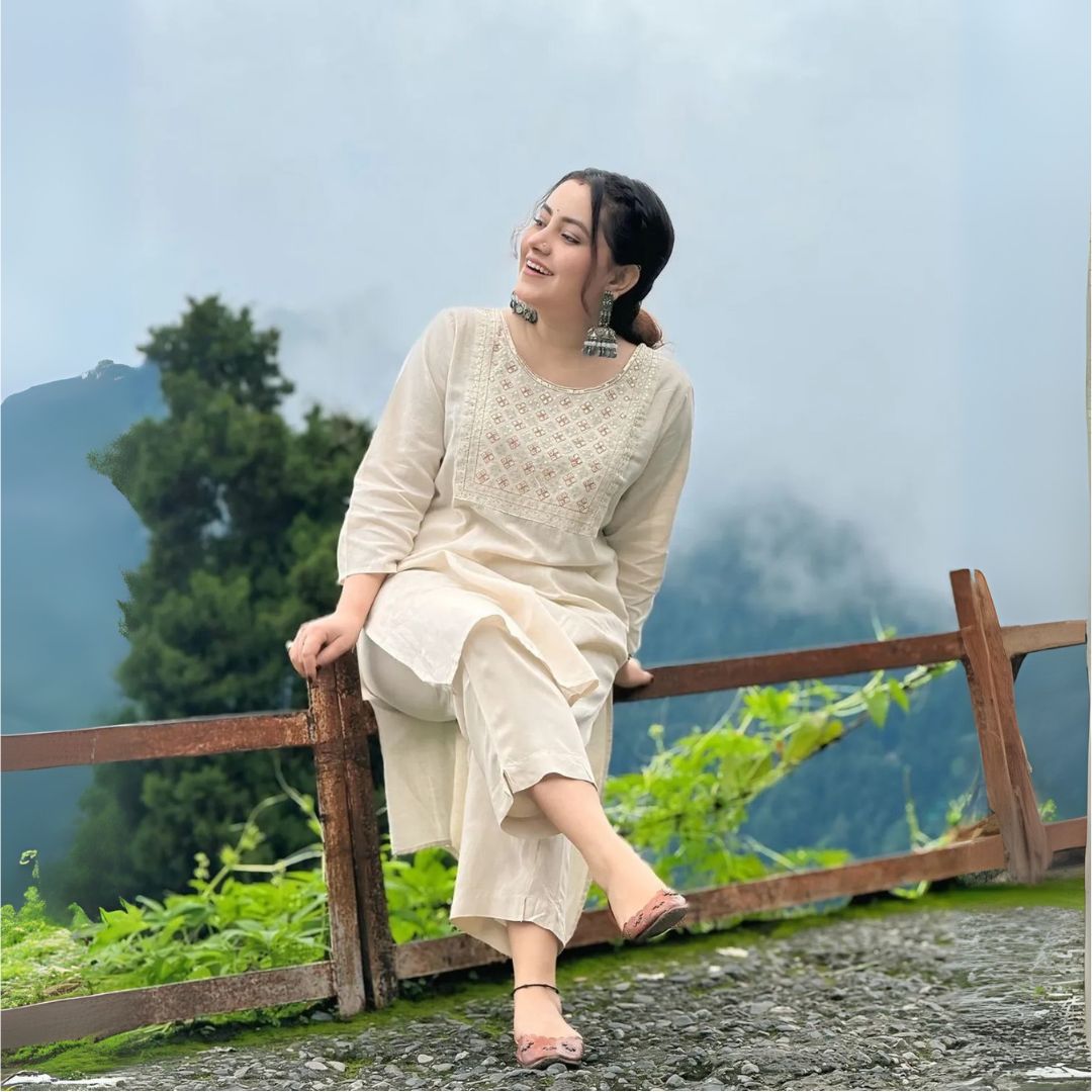 Elegant Heavy Silk Embroidered Yoke Kurta &amp; Pant Set