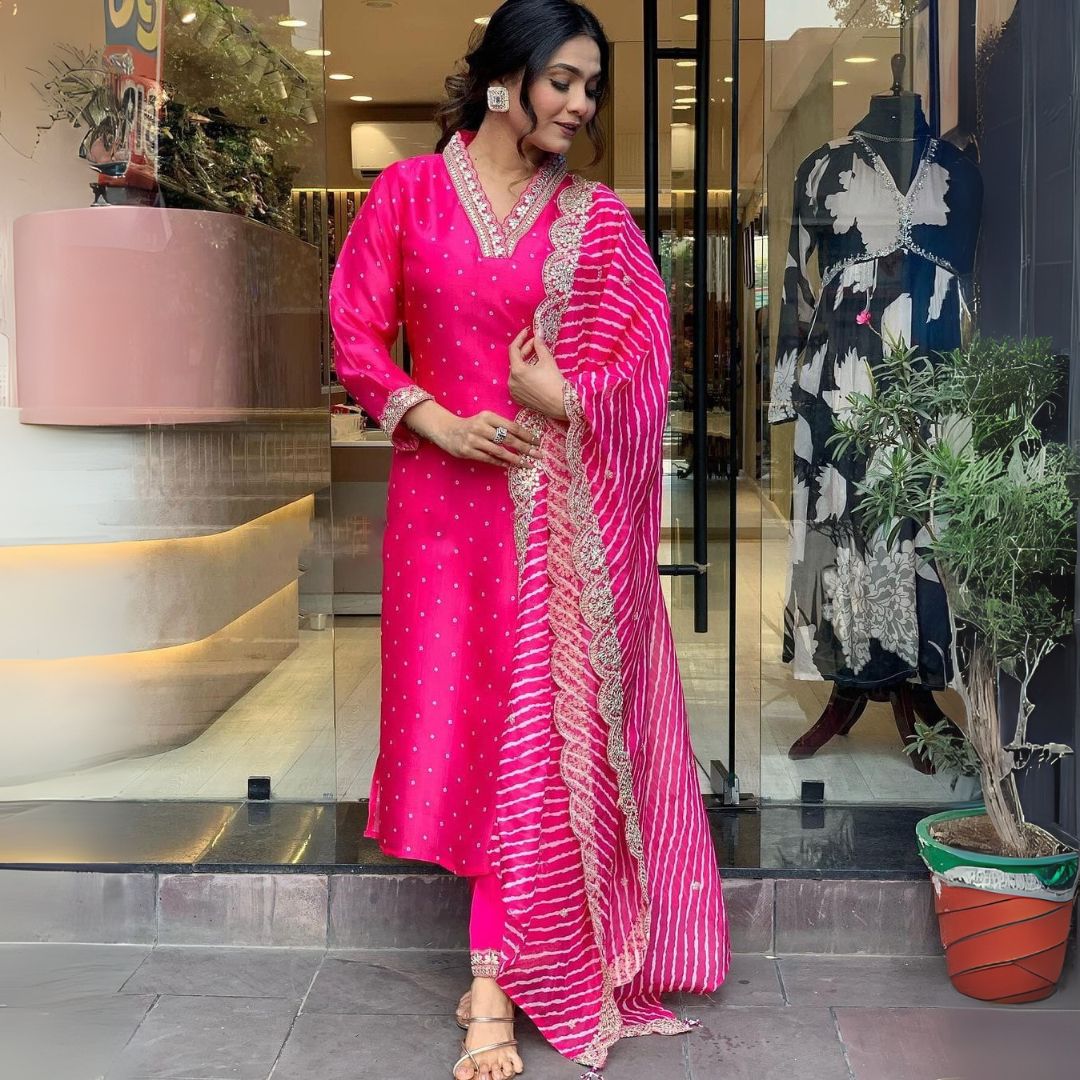 Radiant Fuchsia Viscose Suit Set with Embroidery &amp; Muslin Dupatta
