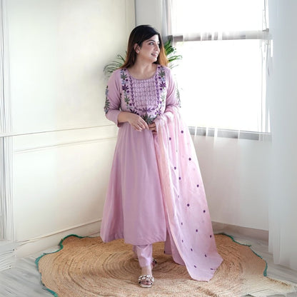 Lavender Embroidered Chanderi Silk Suit Set with Organza Dupatta