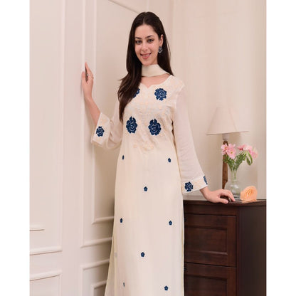 Elegant Cream Embroidered Rayon Slub Kurta Set with Chanderi Dupatta