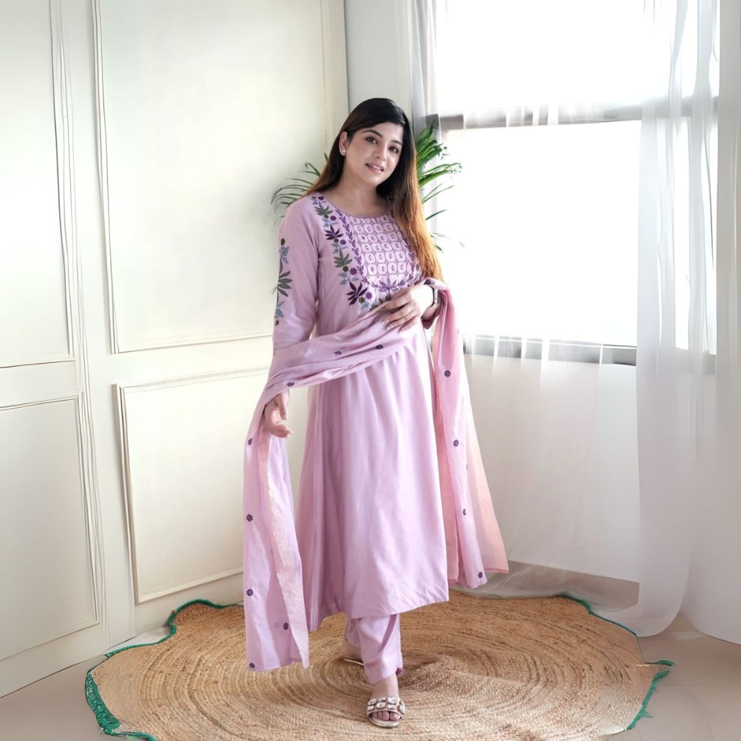 Lavender Embroidered Chanderi Silk Suit Set with Organza Dupatta