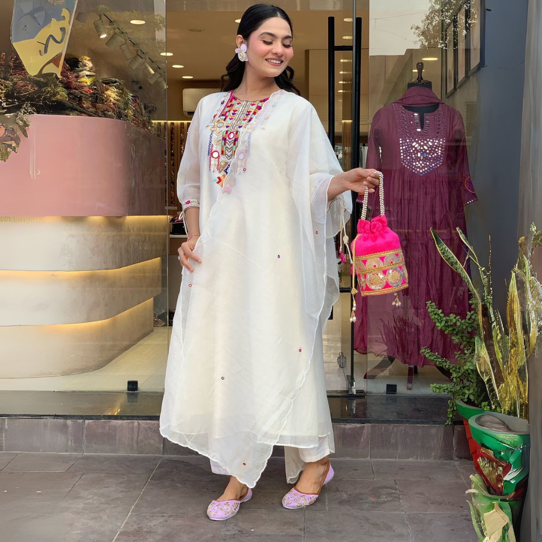 Elegant Ivory Chanderi Silk Kurta Set with Embroidered Detailing & Organza Dupatta