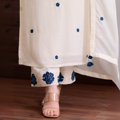 Elegant Cream Embroidered Rayon Slub Kurta Set with Chanderi Dupatta