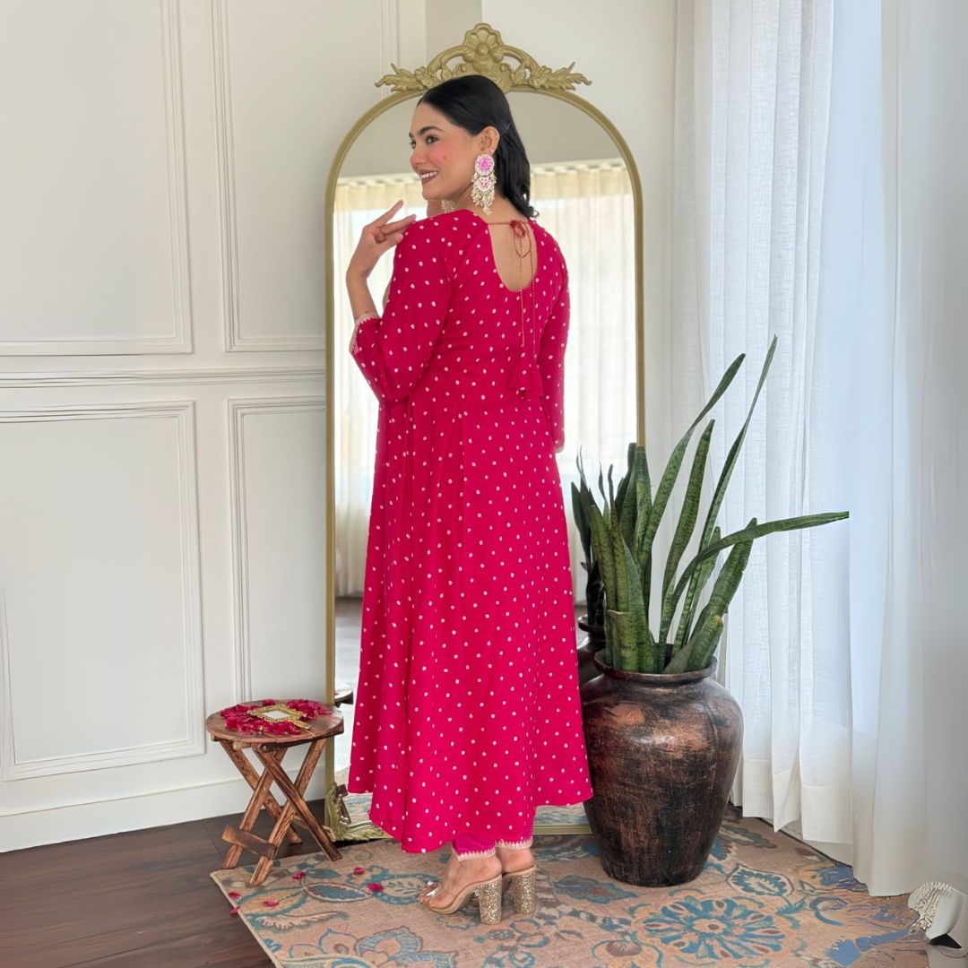Elegant Pink Muslin Silk Embroidered Suit Set with Organza Dupatta