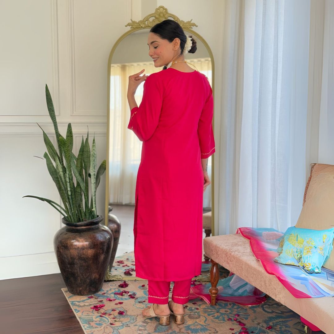 Graceful Fuchsia Embroidered Kurta Set with Printed Tebby Silk Dupatta