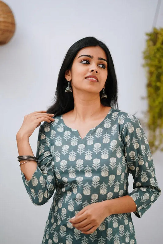 Buy Comfy and Super Chic Cotton Short Top Women’s Fashion Online - We Shine India
