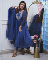 Women Pure Cotton Kurta Pant Dupatta Set