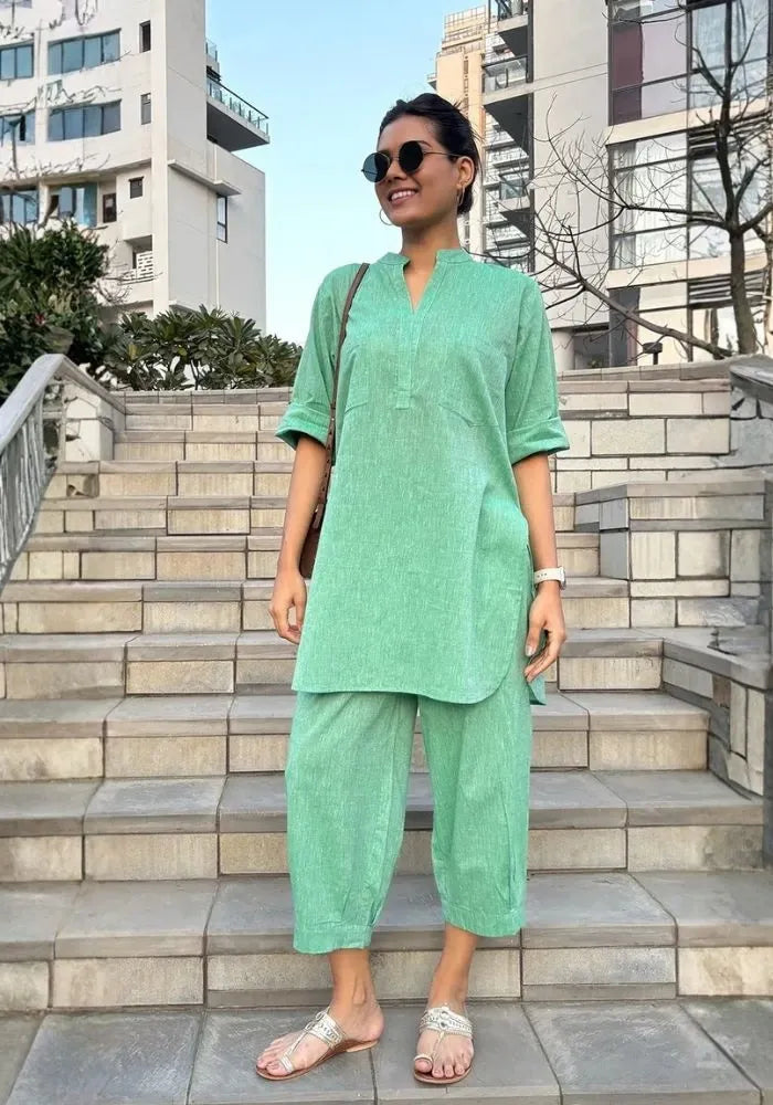 women solid green co-ord set