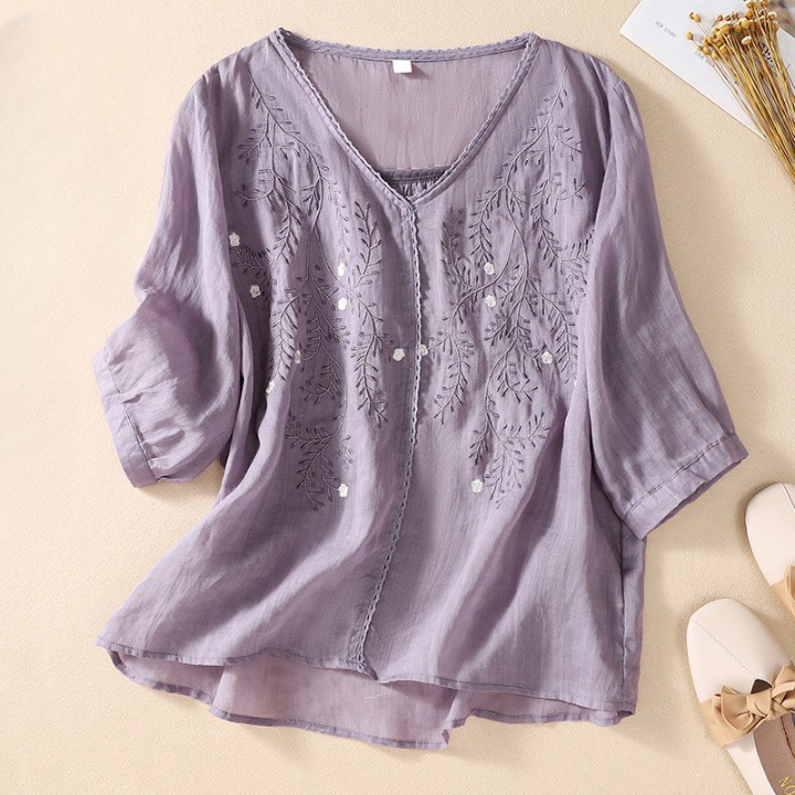 Embroidery Crew Neck Half Sleeve Casual Top
